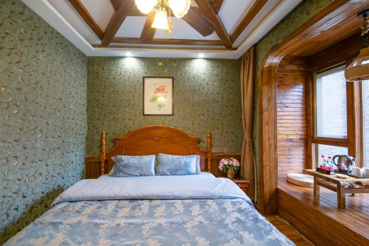 Flower Time Inn Fenghuang Eksteriør billede